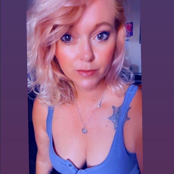 Meet your Posher, Dre 20% off 3 items, make an offer! - Picture 10 of 11